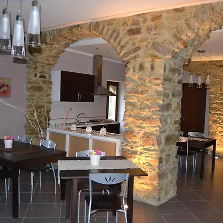 Casale Tiano Bed & Breakfast *