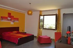 Casale Tiano 3*
