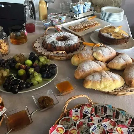 Casale Tiano Bed & Breakfast *